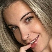 Riley Wood Nude